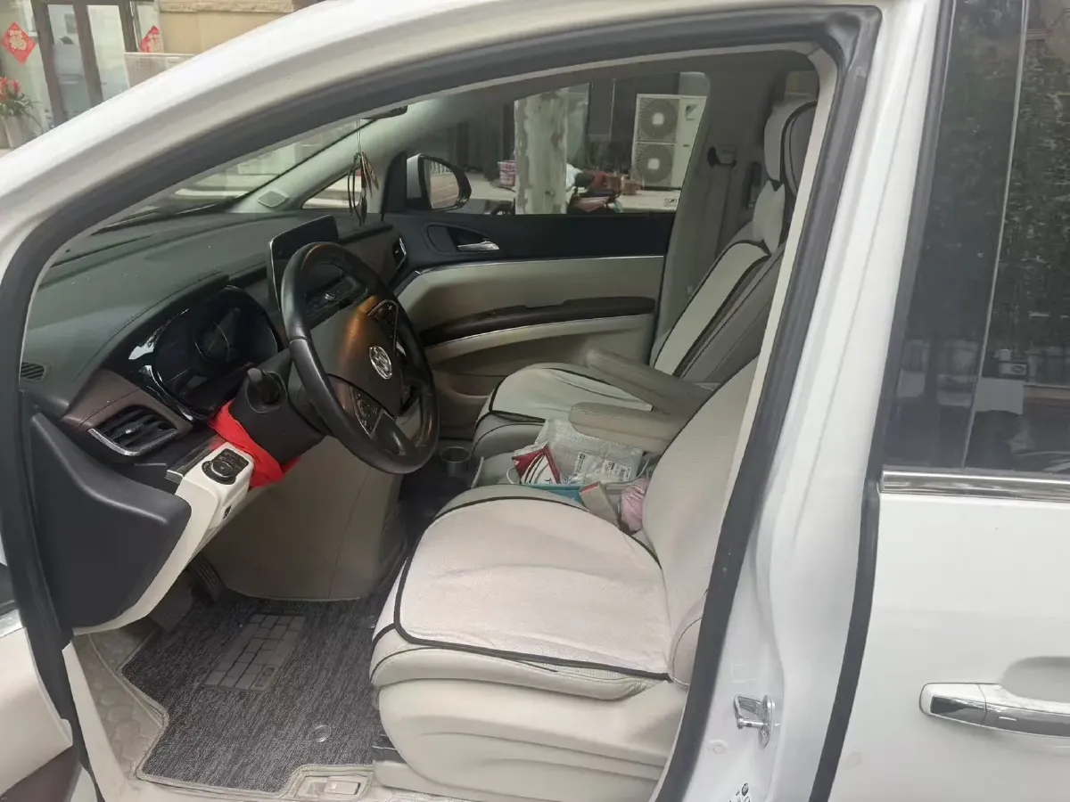 2022 Buick GL8 2.0T 237HP L4 9AT,autocango,china used car exporter,china ev exporter,chinese used car exporter,chinese used ev exporter