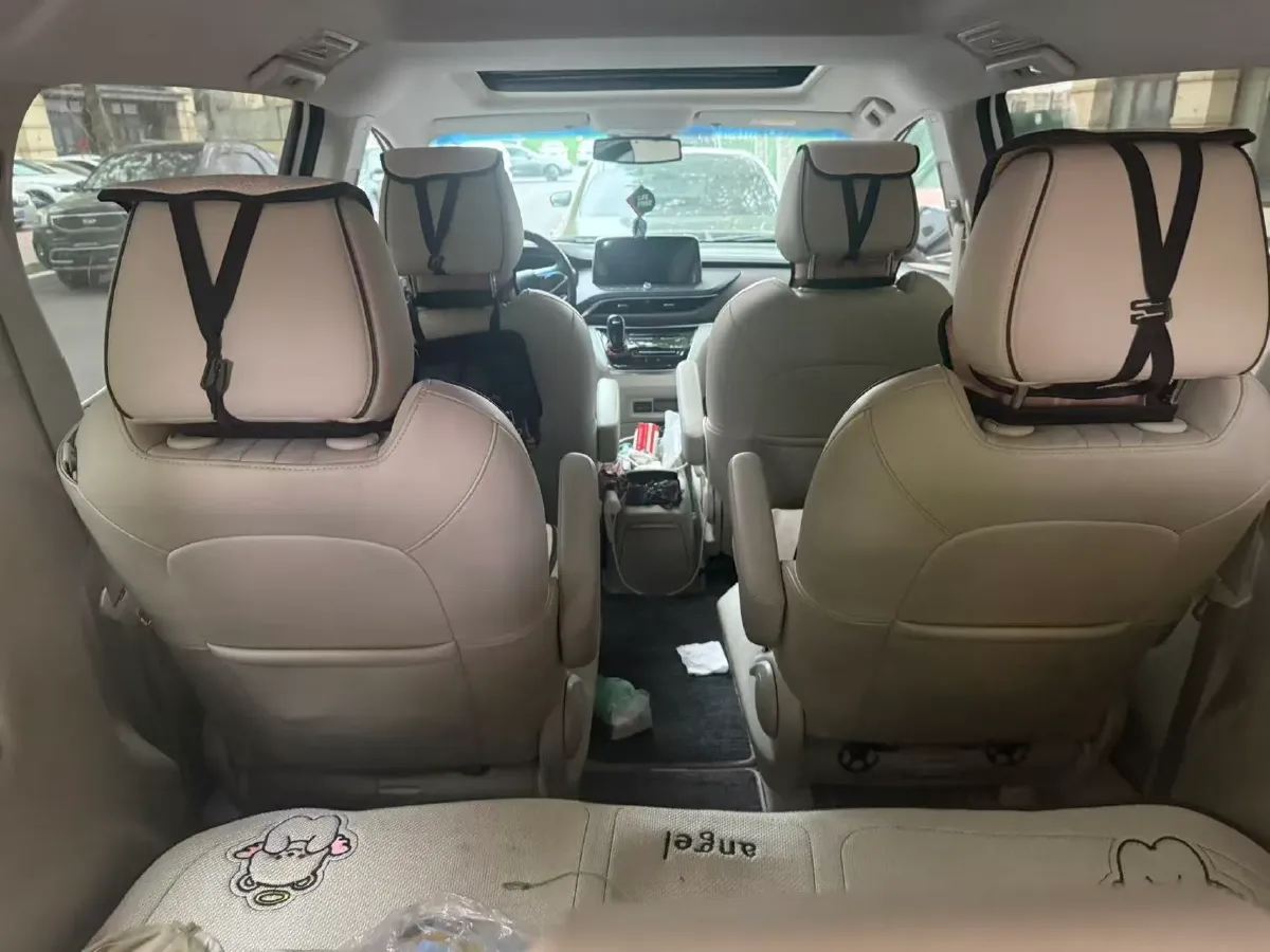 2022 Buick GL8 2.0T 237HP L4 9AT,autocango,china used car exporter,china ev exporter,chinese used car exporter,chinese used ev exporter