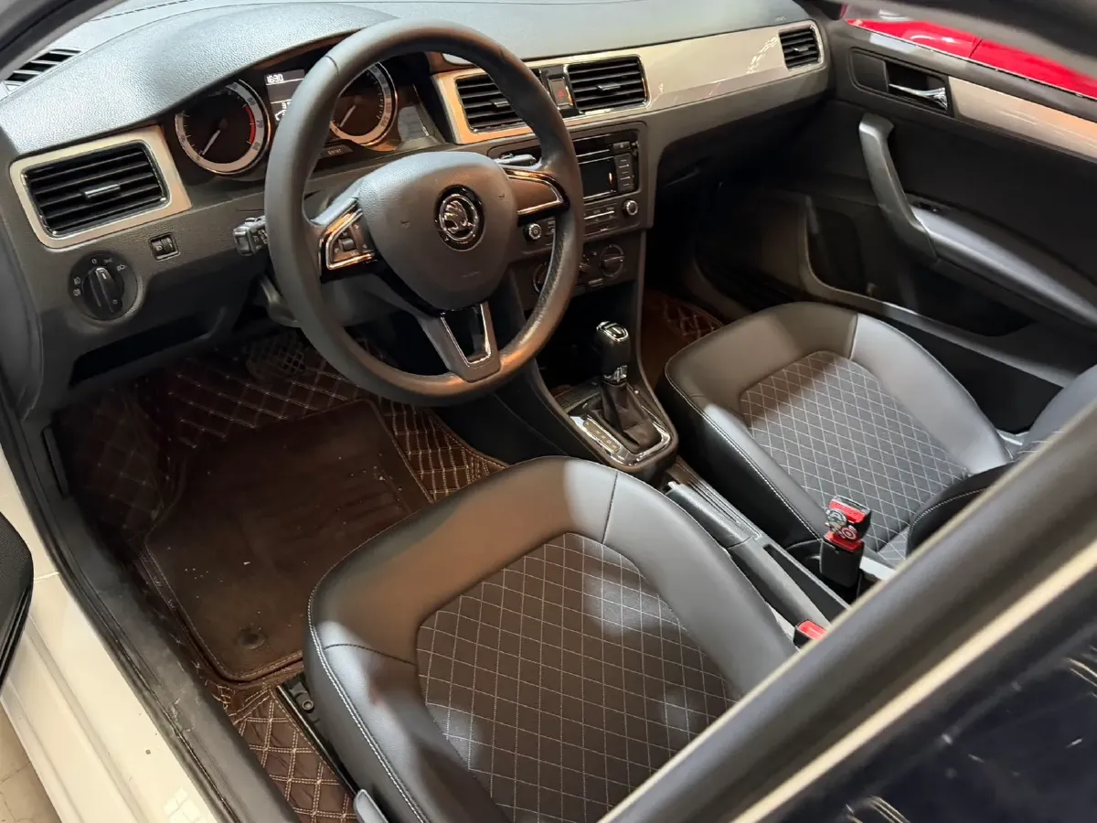 2018 Skoda Rapid 1.6L 110HP L4 6AT,autocango,china used car exporter,china ev exporter,chinese used car exporter,chinese used ev exporter