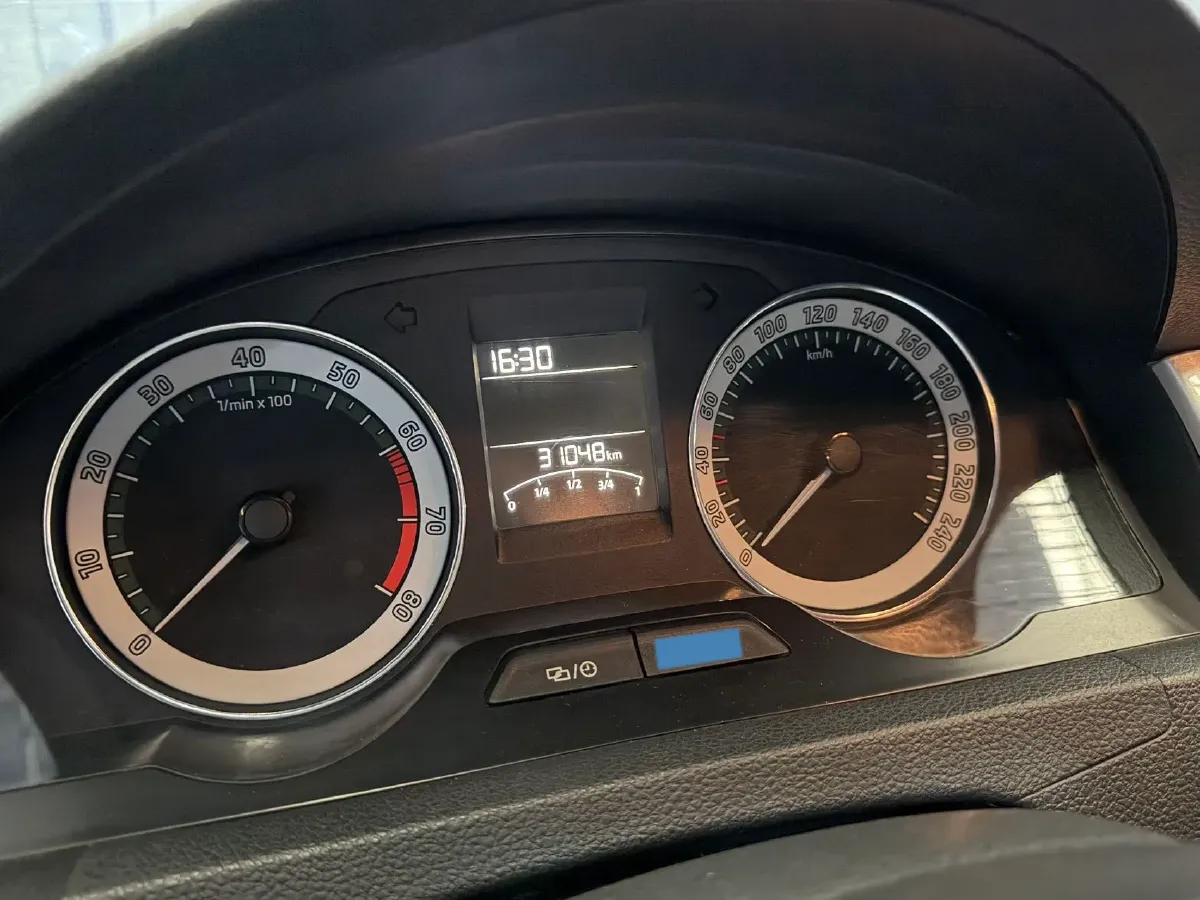 2018 Skoda Rapid 1.6L 110HP L4 6AT,autocango,china used car exporter,china ev exporter,chinese used car exporter,chinese used ev exporter