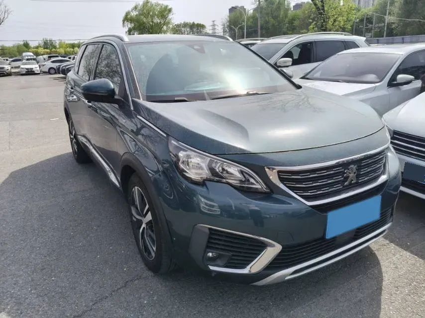 2017 Peugeot 5008 1.8T 204HP L4 6AT,autocango,china used car exporter,china ev exporter,chinese used car exporter,chinese used ev exporter
