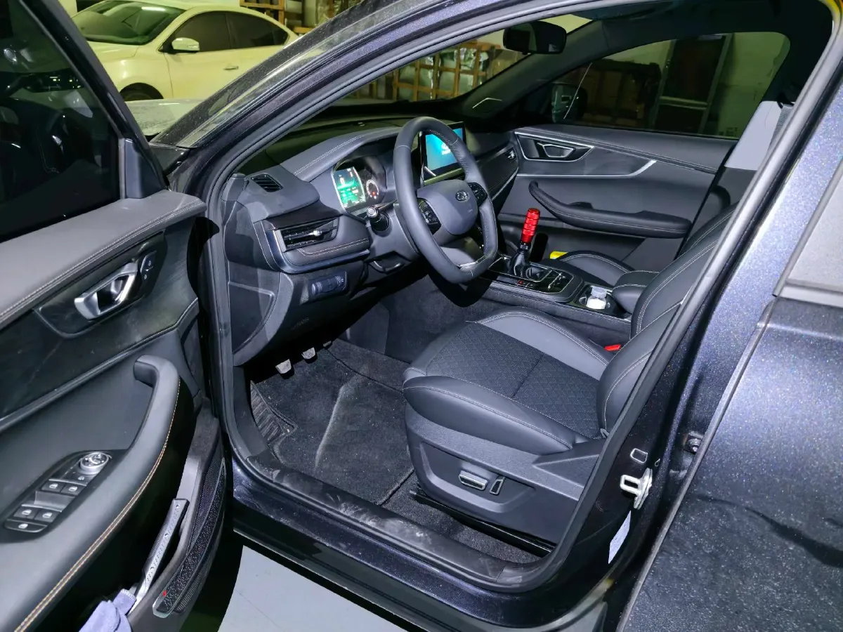 2025 Chery Tiggo 8 1.5T 156HP L4 6MT,autocango,china used car exporter,china ev exporter,chinese used car exporter,chinese used ev exporter