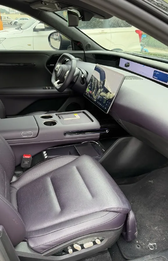 2024 Avatr 07 1.5T 156HP L4 REEV 39.05KWH,autocango,china used car exporter,china ev exporter,chinese used car exporter,chinese used ev exporter