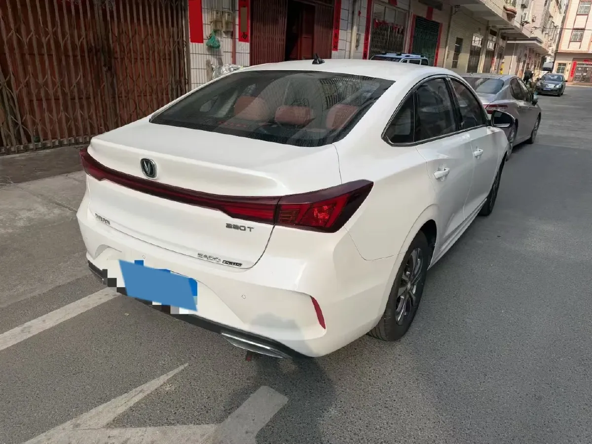 2022 ChangAn Eado 1.4T 160HP L4 7DCT,autocango,china used car exporter,china ev exporter,chinese used car exporter,chinese used ev exporter