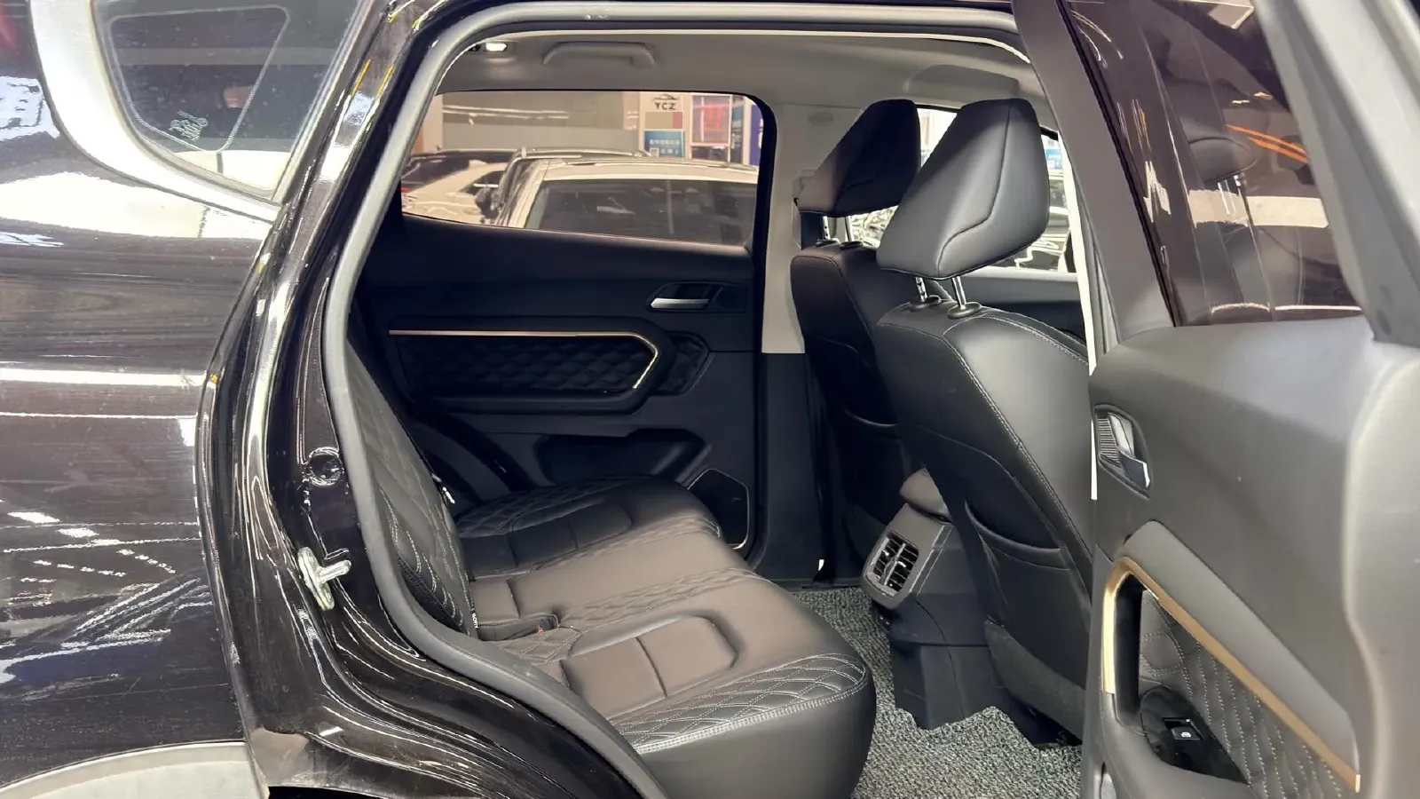 2021 Haval H6 1.5T 150HP L4 7DCT,autocango,china used car exporter,china ev exporter,chinese used car exporter,chinese used ev exporter