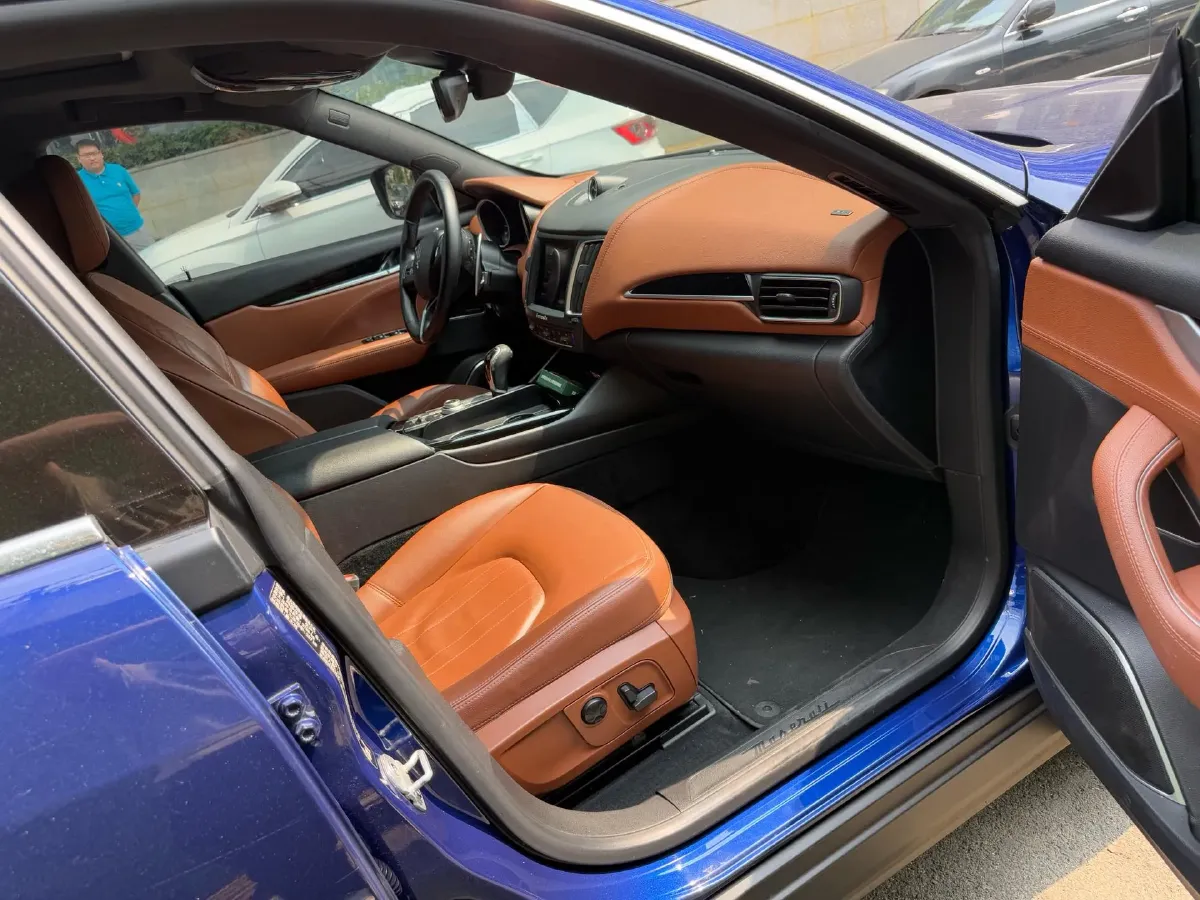 2018 Jaguar XJ 3.0T 340HP V6 8AT,autocango,china used car exporter,china ev exporter,chinese used car exporter,chinese used ev exporter