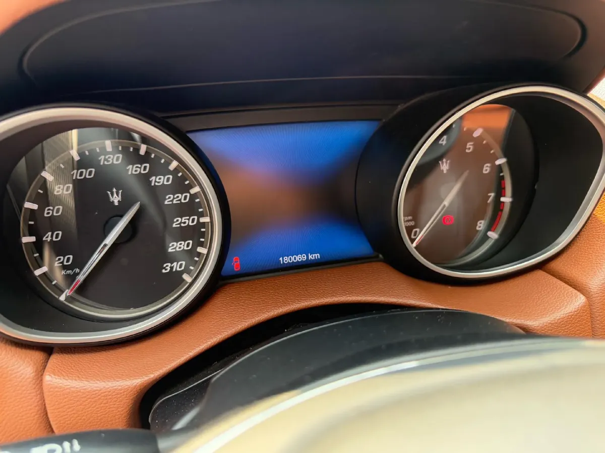 2018 Jaguar XJ 3.0T 340HP V6 8AT,autocango,china used car exporter,china ev exporter,chinese used car exporter,chinese used ev exporter