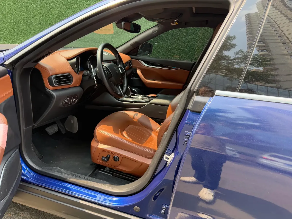 2018 Jaguar XJ 3.0T 340HP V6 8AT,autocango,china used car exporter,china ev exporter,chinese used car exporter,chinese used ev exporter