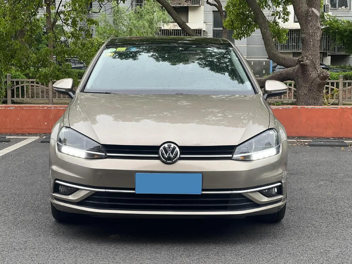 2018 Volkswagen Golf 1.6L 110HP L4 6AT,autocango,china used car exporter,china ev exporter,chinese used car exporter,chinese used ev exporter