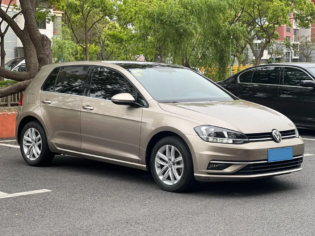 2018 Volkswagen Golf 1.6L 110HP L4 6AT,autocango,china used car exporter,china ev exporter,chinese used car exporter,chinese used ev exporter