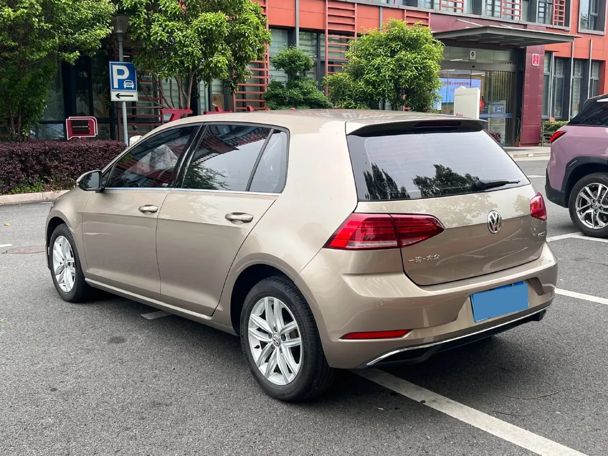 2018 Volkswagen Golf 1.6L 110HP L4 6AT,autocango,china used car exporter,china ev exporter,chinese used car exporter,chinese used ev exporter