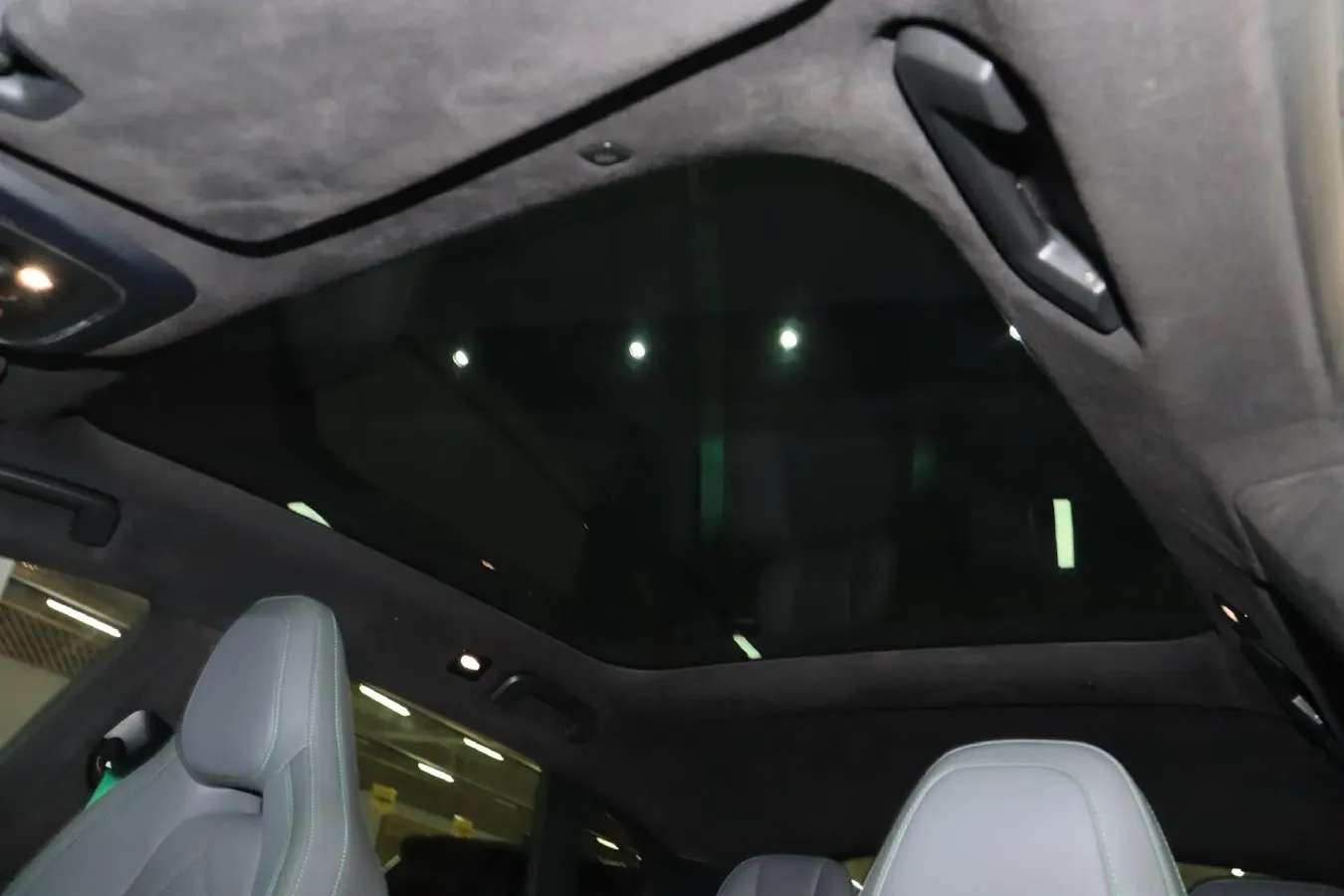 2022 Zeekr 001 BEV 100KWH,autocango,china used car exporter,china ev exporter,chinese used car exporter,chinese used ev exporter