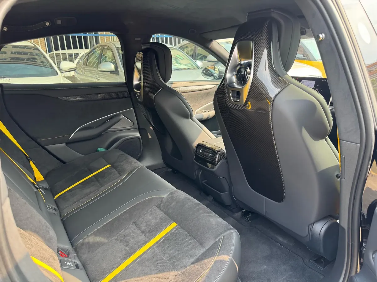 2025 MI SU7 Ultra BEV 93.7KWH,autocango,china used car exporter,china ev exporter,chinese used car exporter,chinese used ev exporter