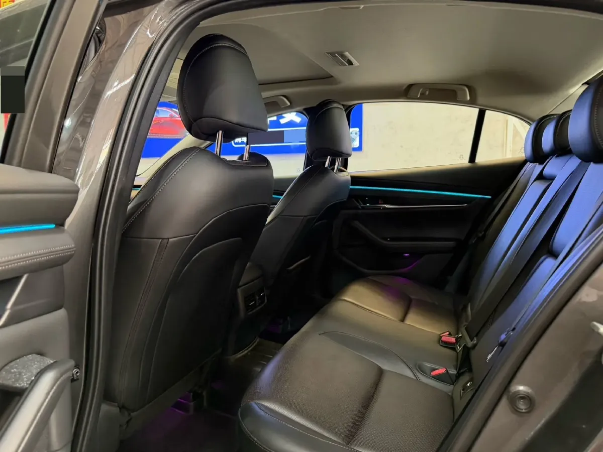 2021 Mazda 3 Axela 2.0L 158HP L4 6AT,autocango,china used car exporter,china ev exporter,chinese used car exporter,chinese used ev exporter