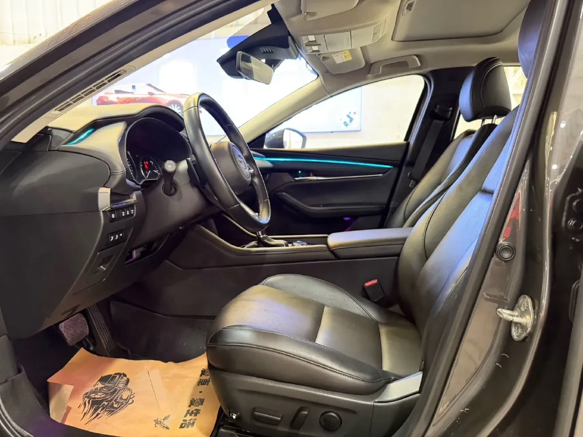 2021 Mazda 3 Axela 2.0L 158HP L4 6AT,autocango,china used car exporter,china ev exporter,chinese used car exporter,chinese used ev exporter