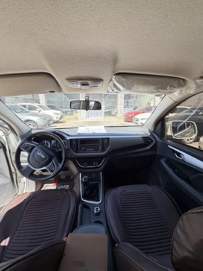 2020 Isuzu Jim 2.4T 211HP L4 5MT,autocango,china used car exporter,china ev exporter,chinese used car exporter,chinese used ev exporter