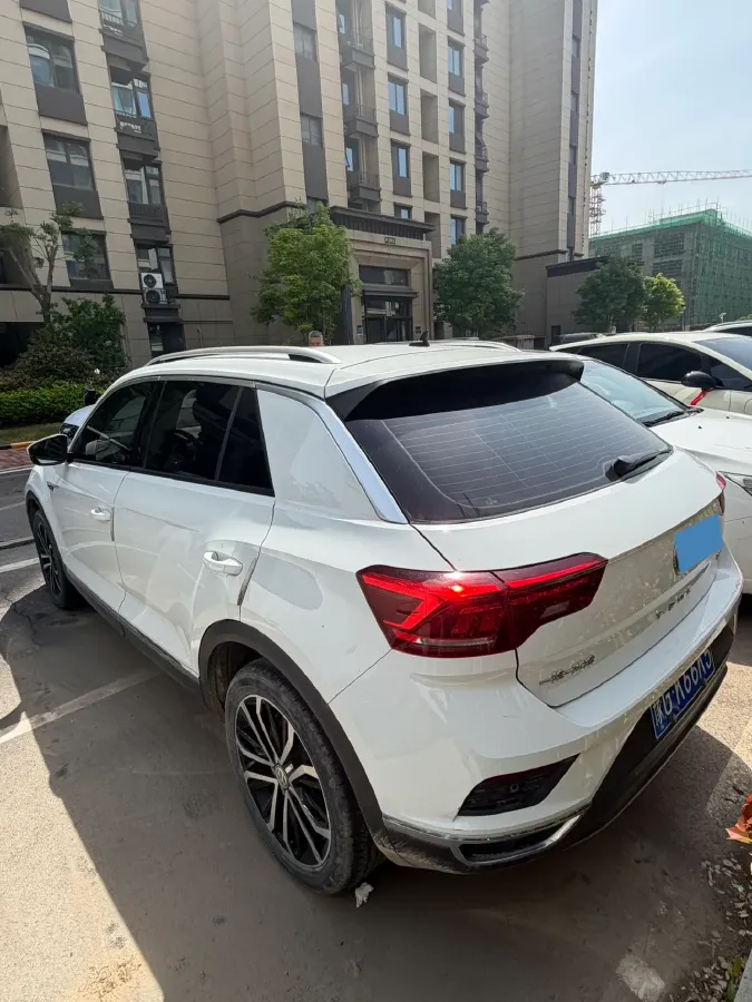 2020 Volkswagen T-Roc 1.4T 150HP L4 7DCT,autocango,china used car exporter,china ev exporter,chinese used car exporter,chinese used ev exporter