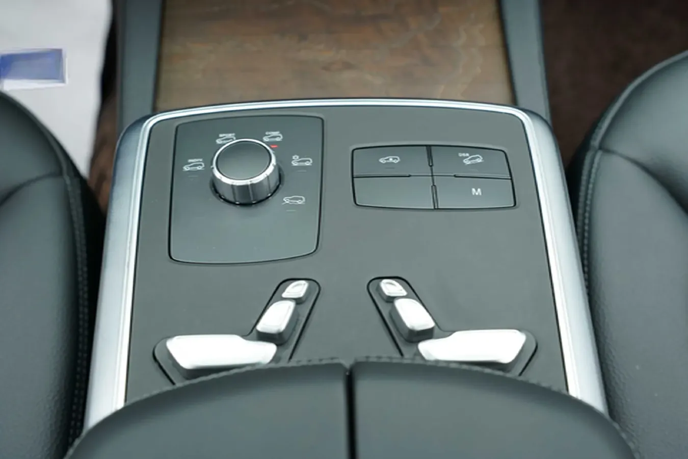 2021 Beijing BJ90 4.0T 422HP V8 9AT,autocango,china used car exporter,china ev exporter,chinese used car exporter,chinese used ev exporter