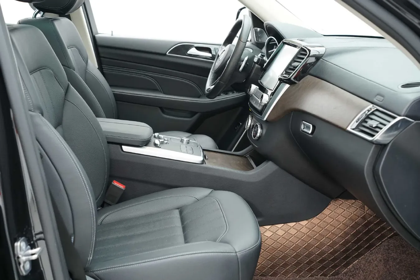 2021 Beijing BJ90 4.0T 422HP V8 9AT,autocango,china used car exporter,china ev exporter,chinese used car exporter,chinese used ev exporter