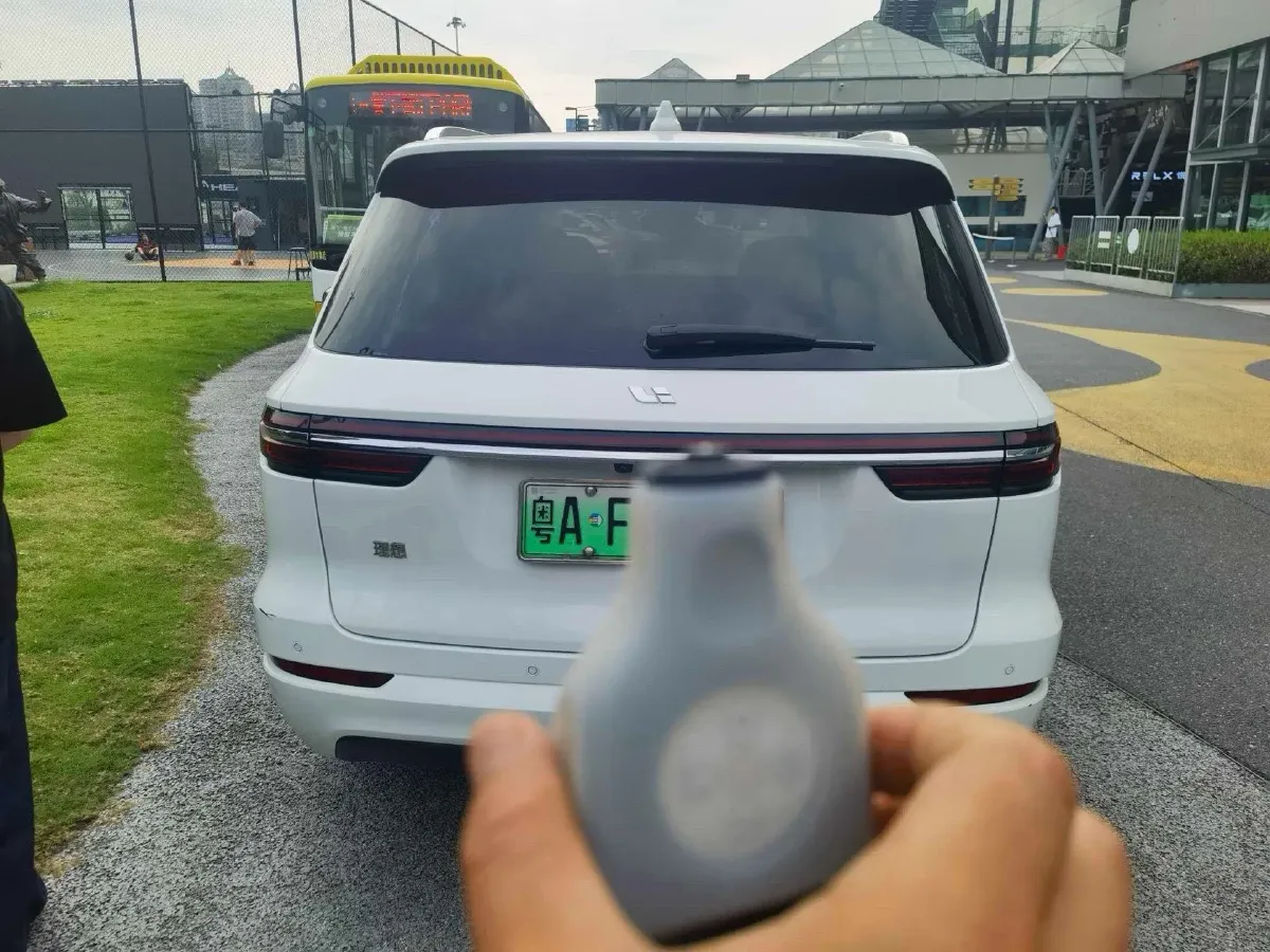 2021 Li ONE Range Extended 131HP REEV 40.5KWH,autocango,china used car exporter,china ev exporter,chinese used car exporter,chinese used ev exporter