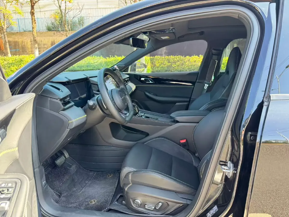 2023 LYNK&CO 03 2.0T 254HP L4 7DCT,autocango,china used car exporter,china ev exporter,chinese used car exporter,chinese used ev exporter