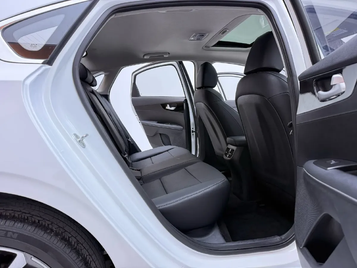 2021 Kia K3 1.5L 115HP L4 CVT,autocango,china used car exporter,china ev exporter,chinese used car exporter,chinese used ev exporter