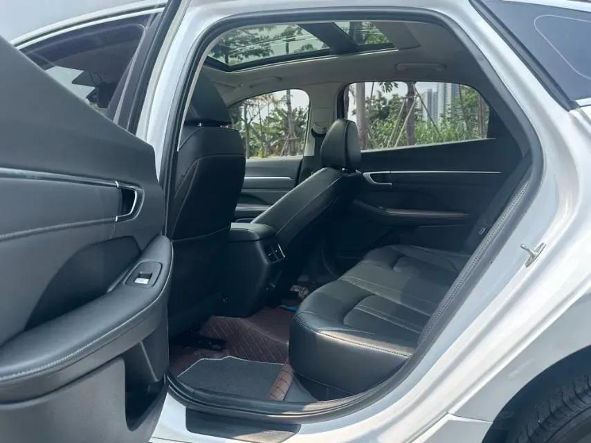 2020 Hyundai Sonata 1.5T 170HP L4 7DCT,autocango,china used car exporter,china ev exporter,chinese used car exporter,chinese used ev exporter