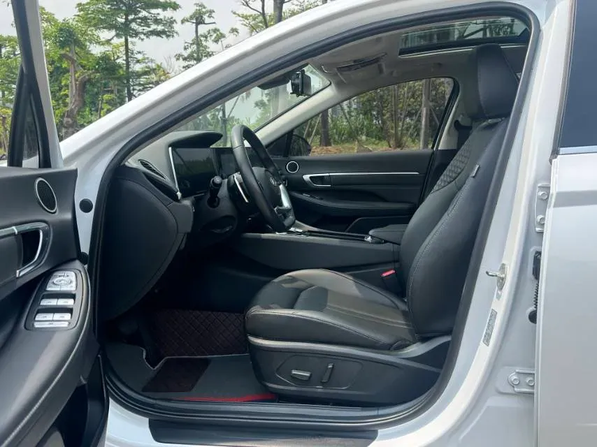 2020 Hyundai Sonata 1.5T 170HP L4 7DCT,autocango,china used car exporter,china ev exporter,chinese used car exporter,chinese used ev exporter