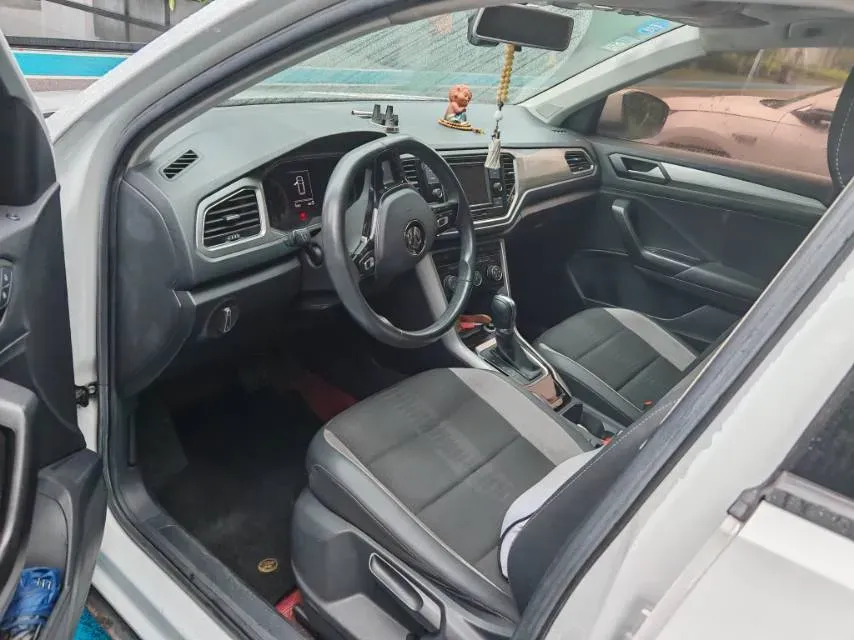 2019 Volkswagen T-Roc 1.4T 131HP L4 7DCT,autocango,china used car exporter,china ev exporter,chinese used car exporter,chinese used ev exporter