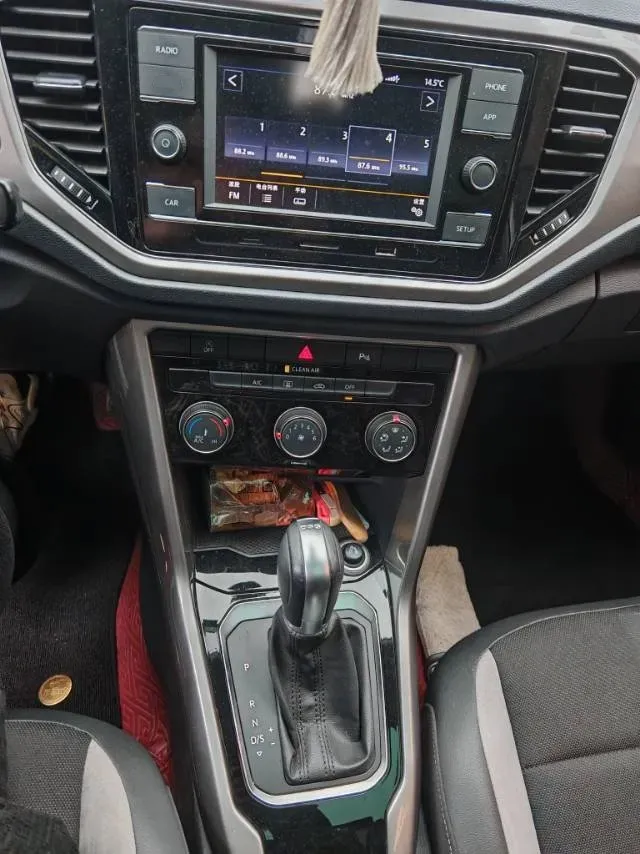 2019 Volkswagen T-Roc 1.4T 131HP L4 7DCT,autocango,china used car exporter,china ev exporter,chinese used car exporter,chinese used ev exporter