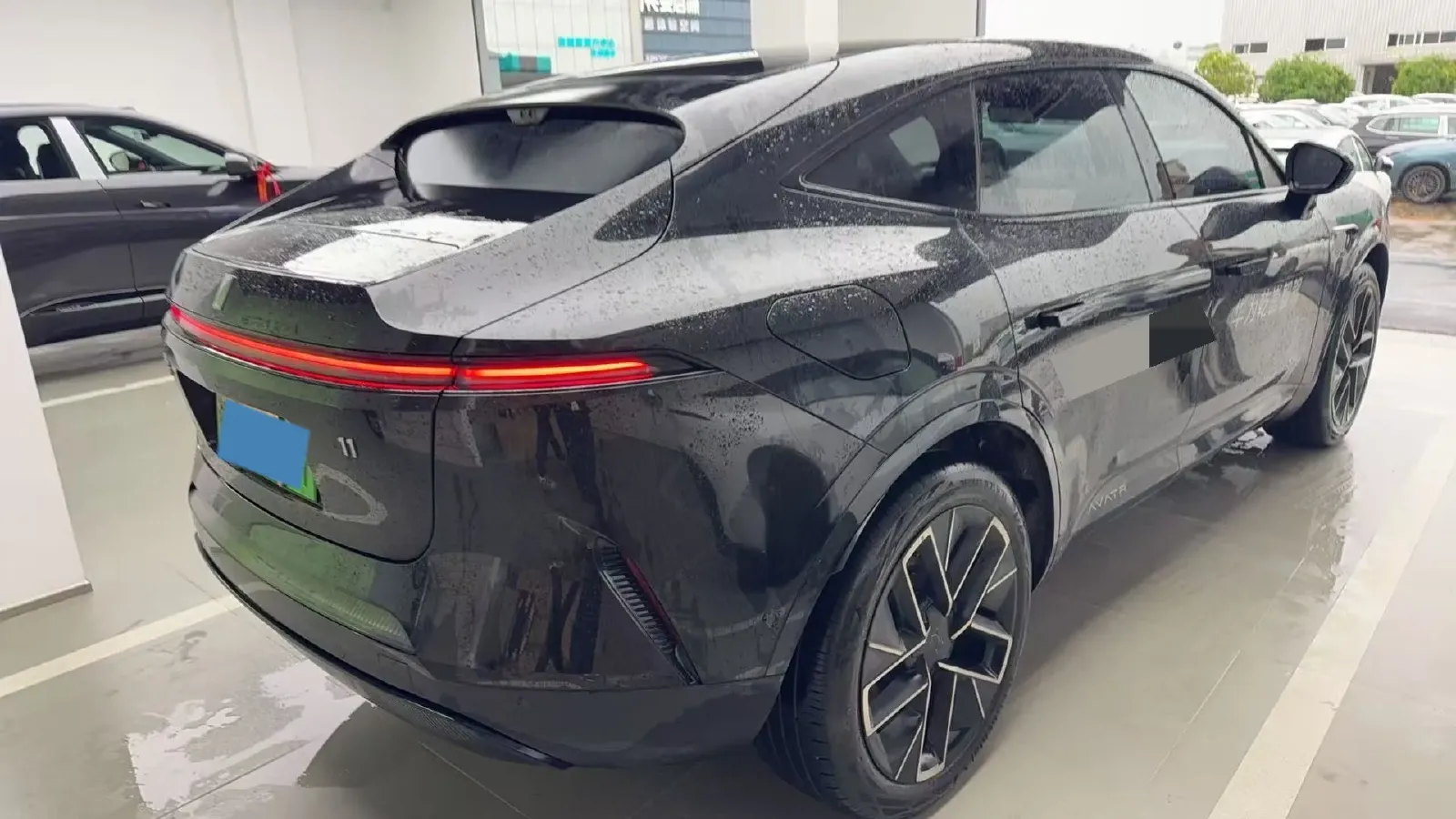 2025 Avatr 11 1.5T 156HP L4 REEV,autocango,china used car exporter,china ev exporter,chinese used car exporter,chinese used ev exporter