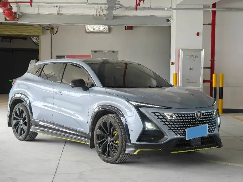 2022 ChangAn UNI-T 1.5T 188HP L4 7DCT,autocango,china used car exporter,china ev exporter,chinese used car exporter,chinese used ev exporter