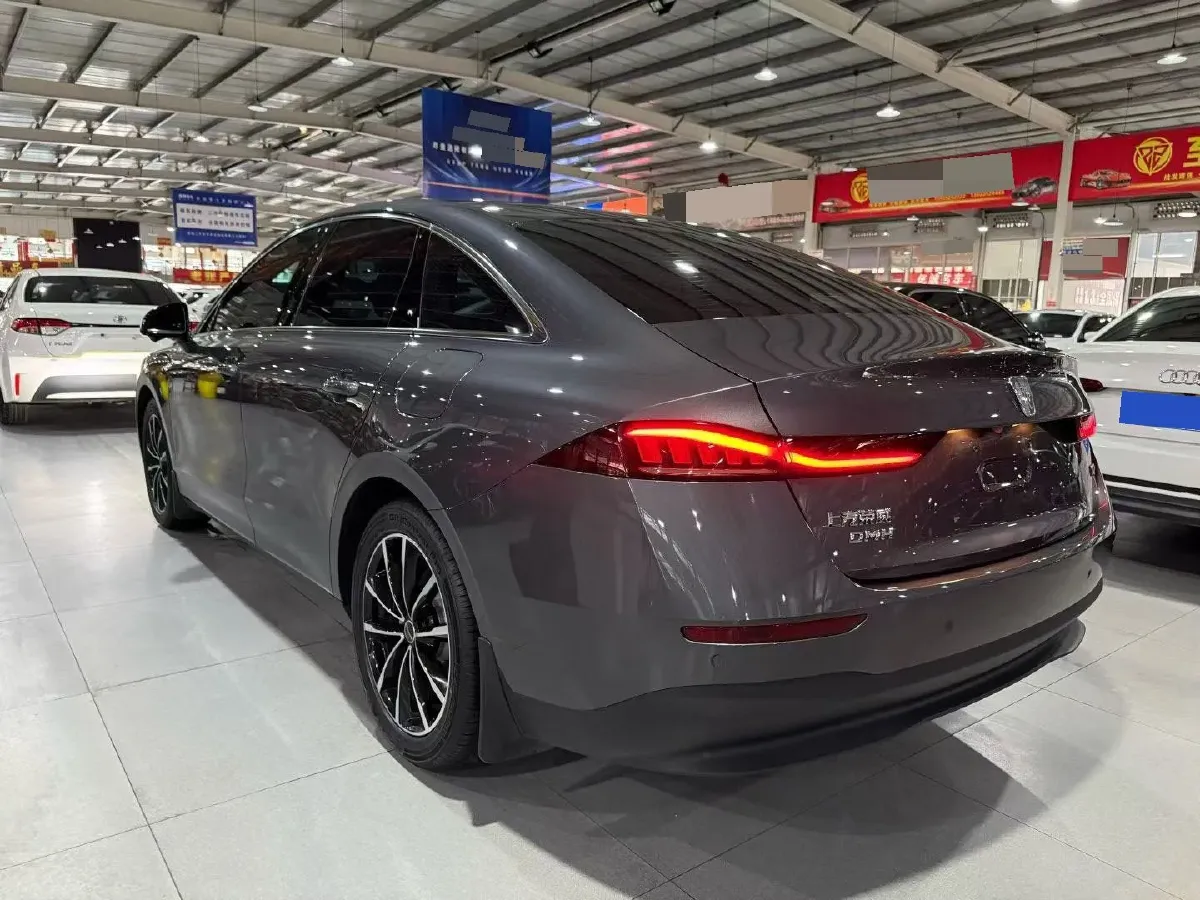 2025 Roewe D7 1.5L 112HP L4 1DHT PHEV 19.7KWH,autocango,china used car exporter,china ev exporter,chinese used car exporter,chinese used ev exporter