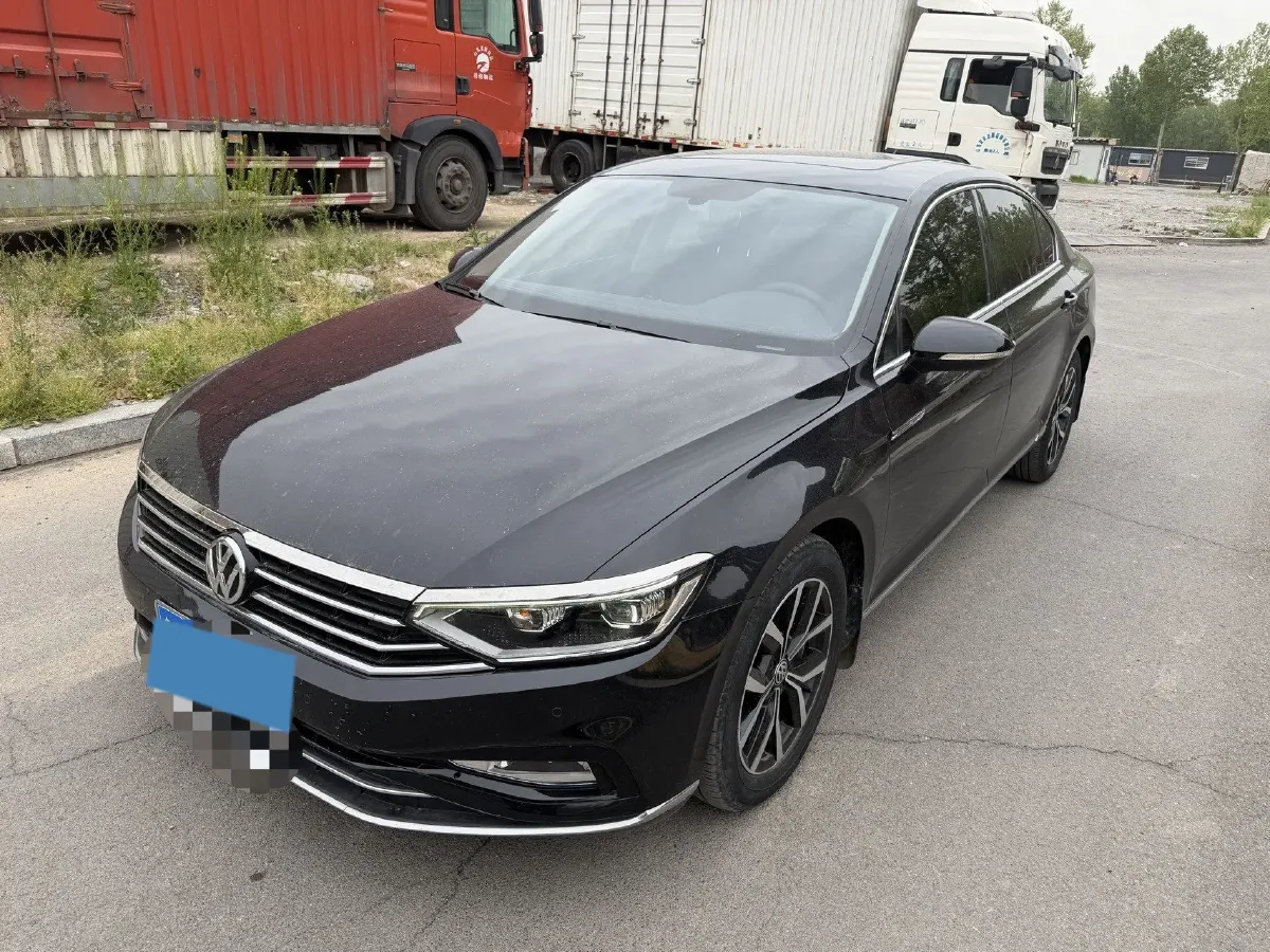 2020 Volkswagen Magotan 2.0T 186HP L4 7DCT,autocango,china used car exporter,china ev exporter,chinese used car exporter,chinese used ev exporter