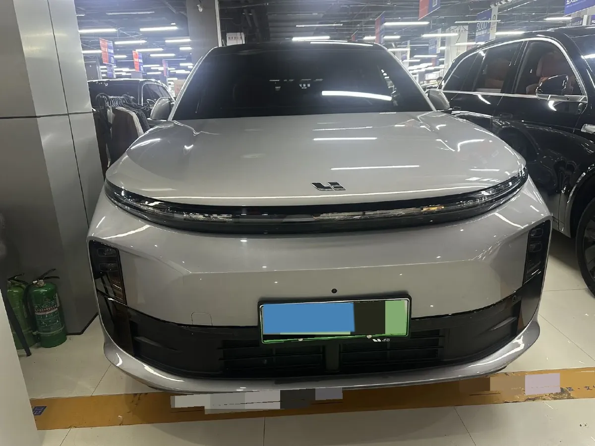 2024 Li L6 Range Extended 154HP L4 REEV 36.8KWH,autocango,china used car exporter,china ev exporter,chinese used car exporter,chinese used ev exporter
