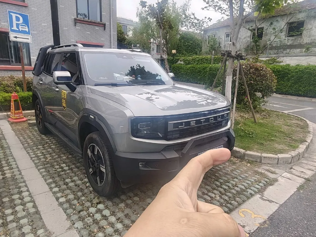 2025 Jetour Traveller 1.5T 184HP L4 7DCT,autocango,china used car exporter,china ev exporter,chinese used car exporter,chinese used ev exporter