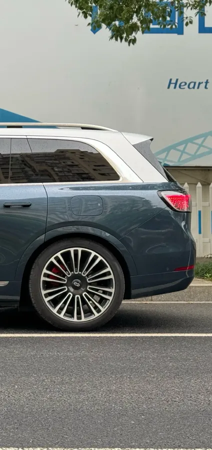 2024 AITO AITO M9 1.5T 152HP L4 REEV 42KWH,autocango,china used car exporter,china ev exporter,chinese used car exporter,chinese used ev exporter