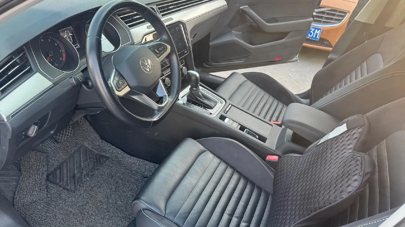 2019 Citroen C6 1.6T 170HP L4 6AT,autocango,china used car exporter,china ev exporter,chinese used car exporter,chinese used ev exporter