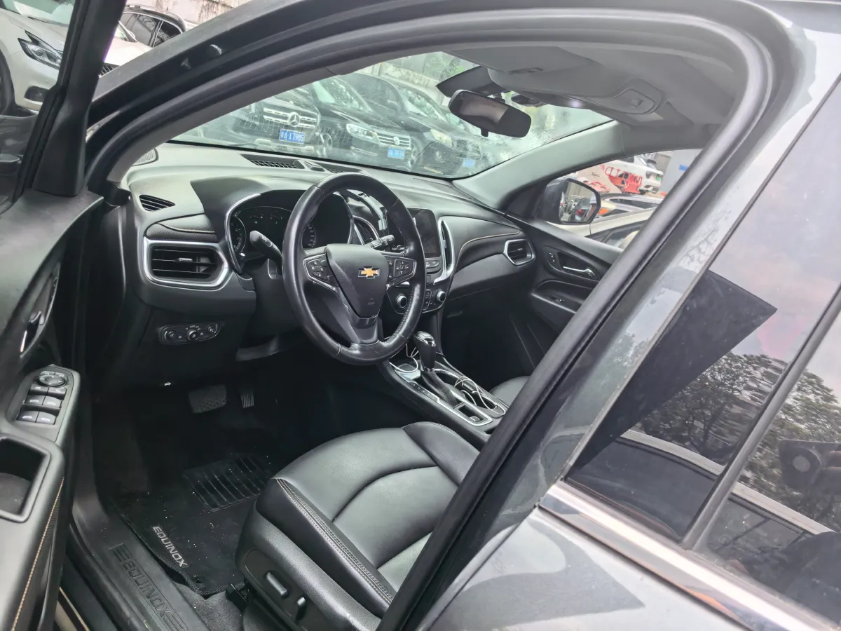 2018 Chevrolet Equinox 1.5T 180HP L4 6AT,autocango,china used car exporter,china ev exporter,chinese used car exporter,chinese used ev exporter