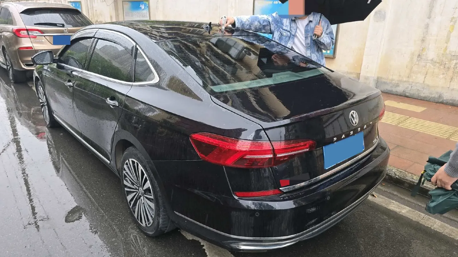 2020 Volkswagen Passat 2.0T 220HP L4 7DCT,autocango,china used car exporter,china ev exporter,chinese used car exporter,chinese used ev exporter