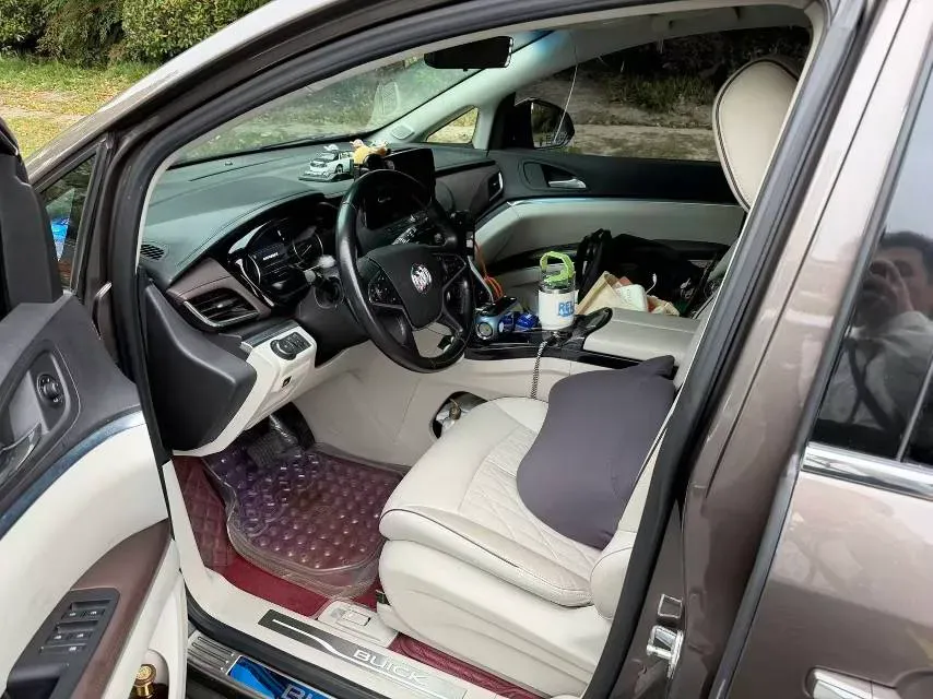 2021 Buick GL8 2.0T 237HP L4 9AT,autocango,china used car exporter,china ev exporter,chinese used car exporter,chinese used ev exporter