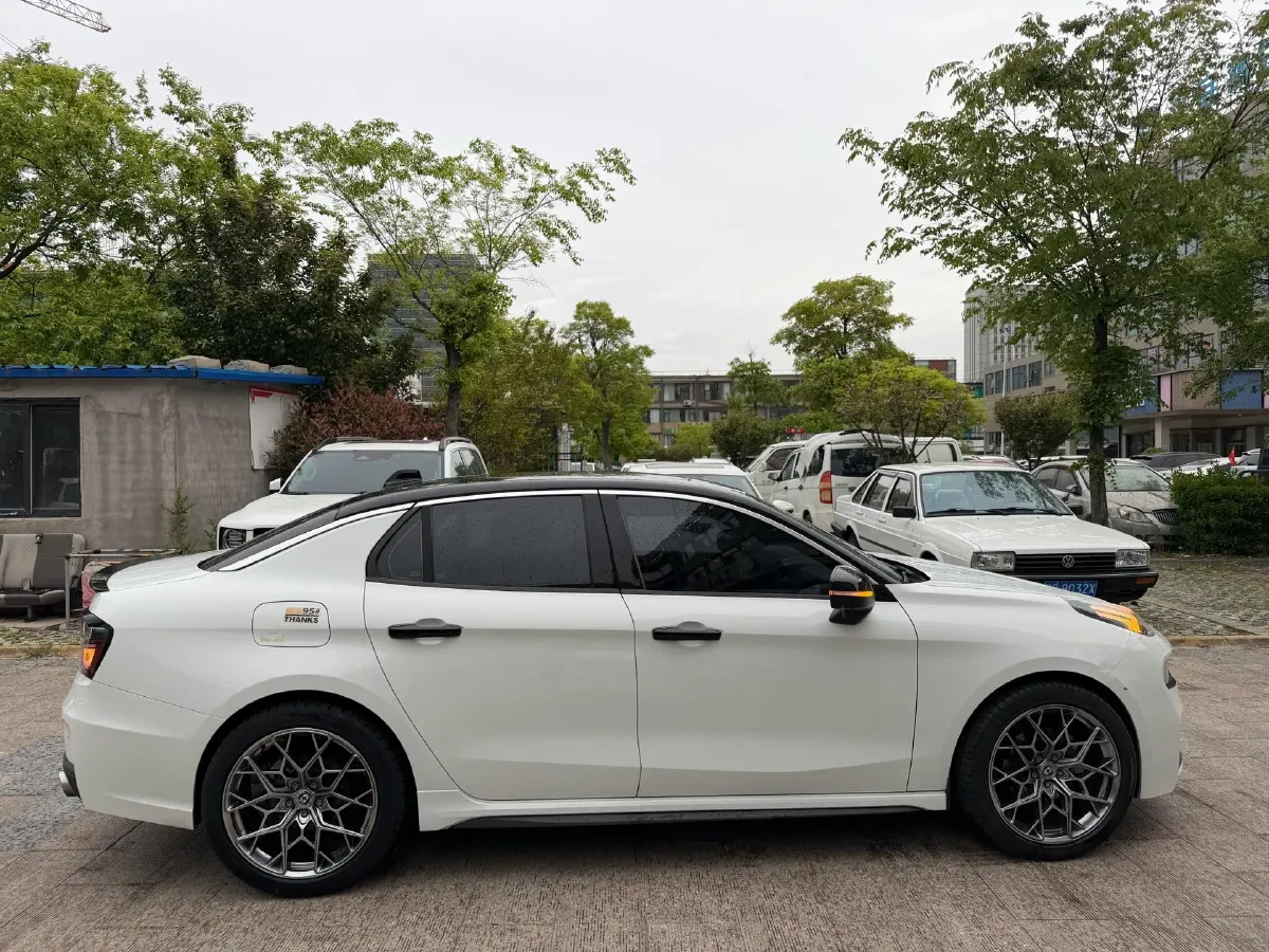 2021 LYNK&CO 03 2.0T 190HP L4 6AT,autocango,china used car exporter,china ev exporter,chinese used car exporter,chinese used ev exporter