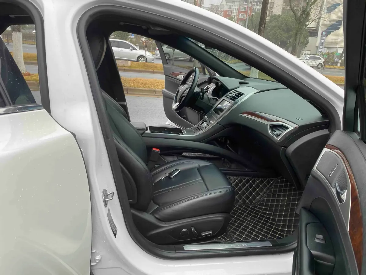 2019 Lincoln MKZ 2.0T 196HP L4 6AT,autocango,china used car exporter,china ev exporter,chinese used car exporter,chinese used ev exporter