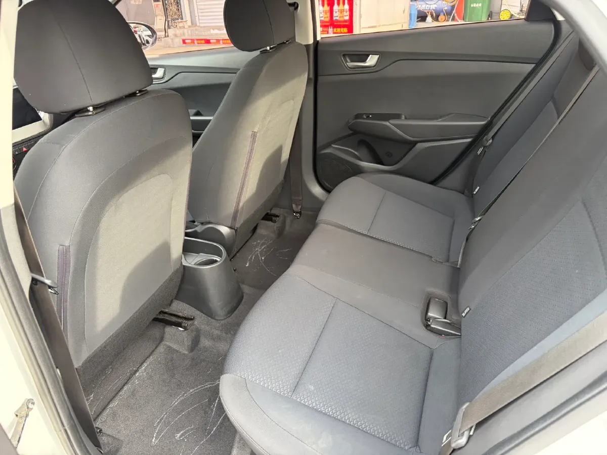 2016 Hyundai Verna 1.4L 100HP L4 6MT,autocango,china used car exporter,china ev exporter,chinese used car exporter,chinese used ev exporter