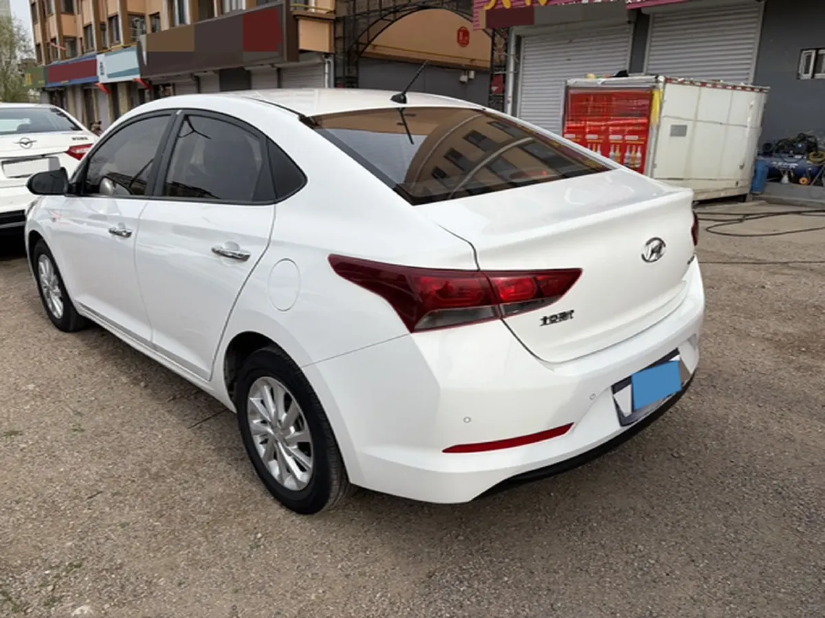 2016 Hyundai Verna 1.4L 100HP L4 6MT,autocango,china used car exporter,china ev exporter,chinese used car exporter,chinese used ev exporter