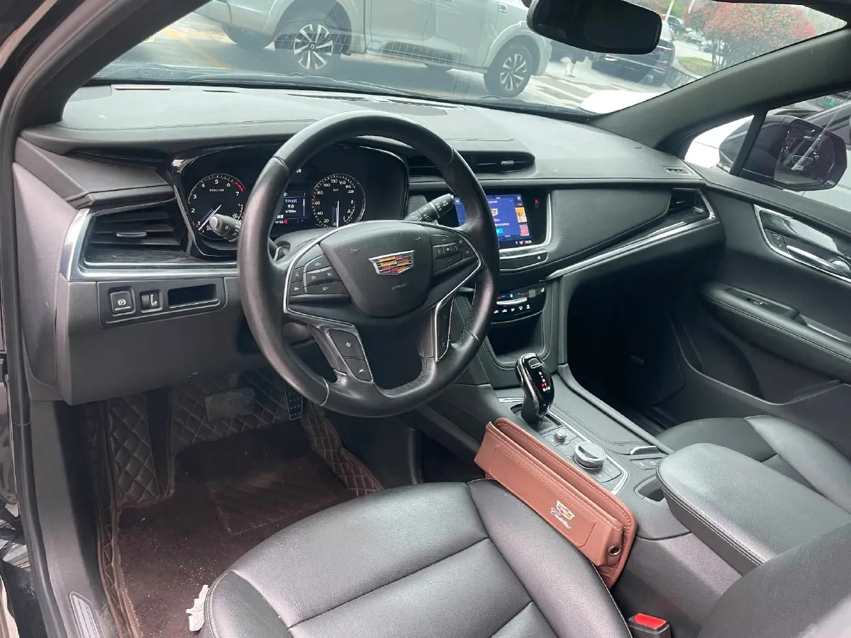 2022 Cadillac XT5 2.0T 237HP L4 9AT,autocango,china used car exporter,china ev exporter,chinese used car exporter,chinese used ev exporter