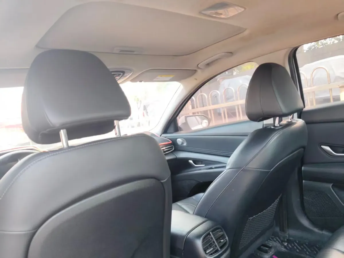 2021 Hyundai Elantra 1.5L 115HP L4 CVT,autocango,china used car exporter,china ev exporter,chinese used car exporter,chinese used ev exporter