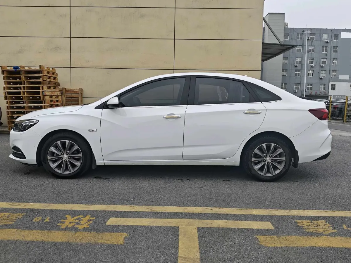 2020 Chevrolet Monza 1.5L 113HP L4 6AT,autocango,china used car exporter,china ev exporter,chinese used car exporter,chinese used ev exporter