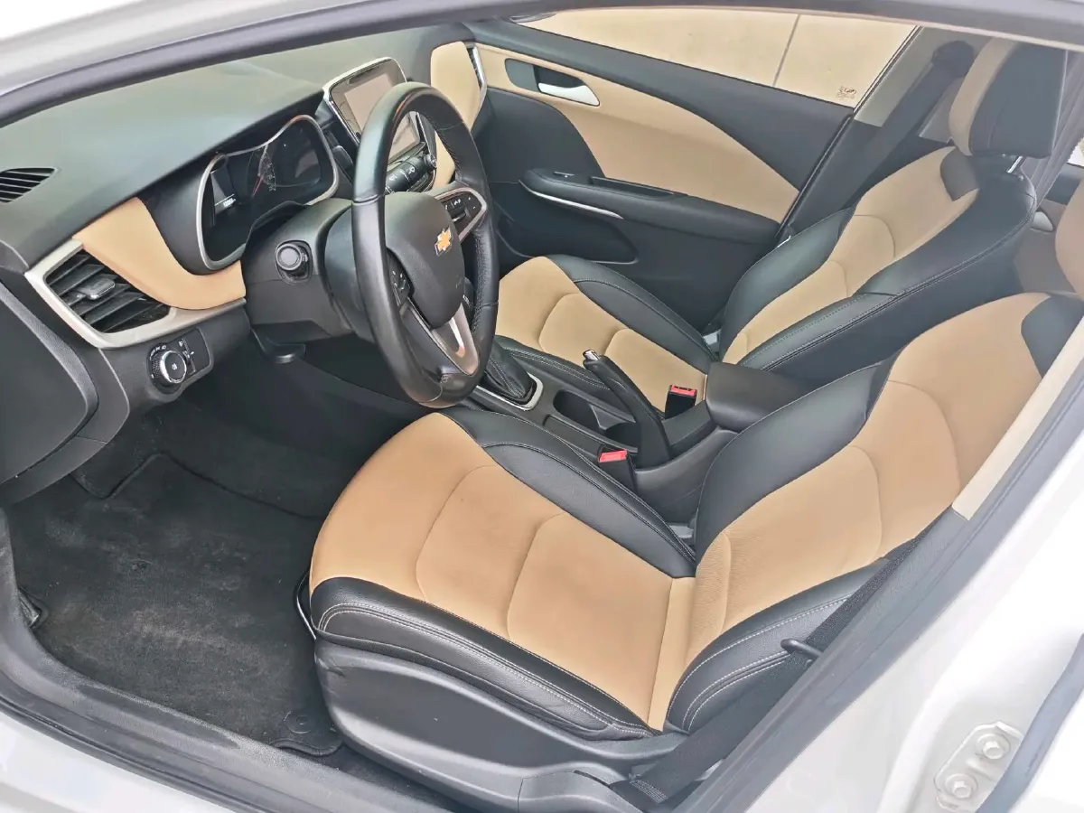 2020 Chevrolet Monza 1.5L 113HP L4 6AT,autocango,china used car exporter,china ev exporter,chinese used car exporter,chinese used ev exporter