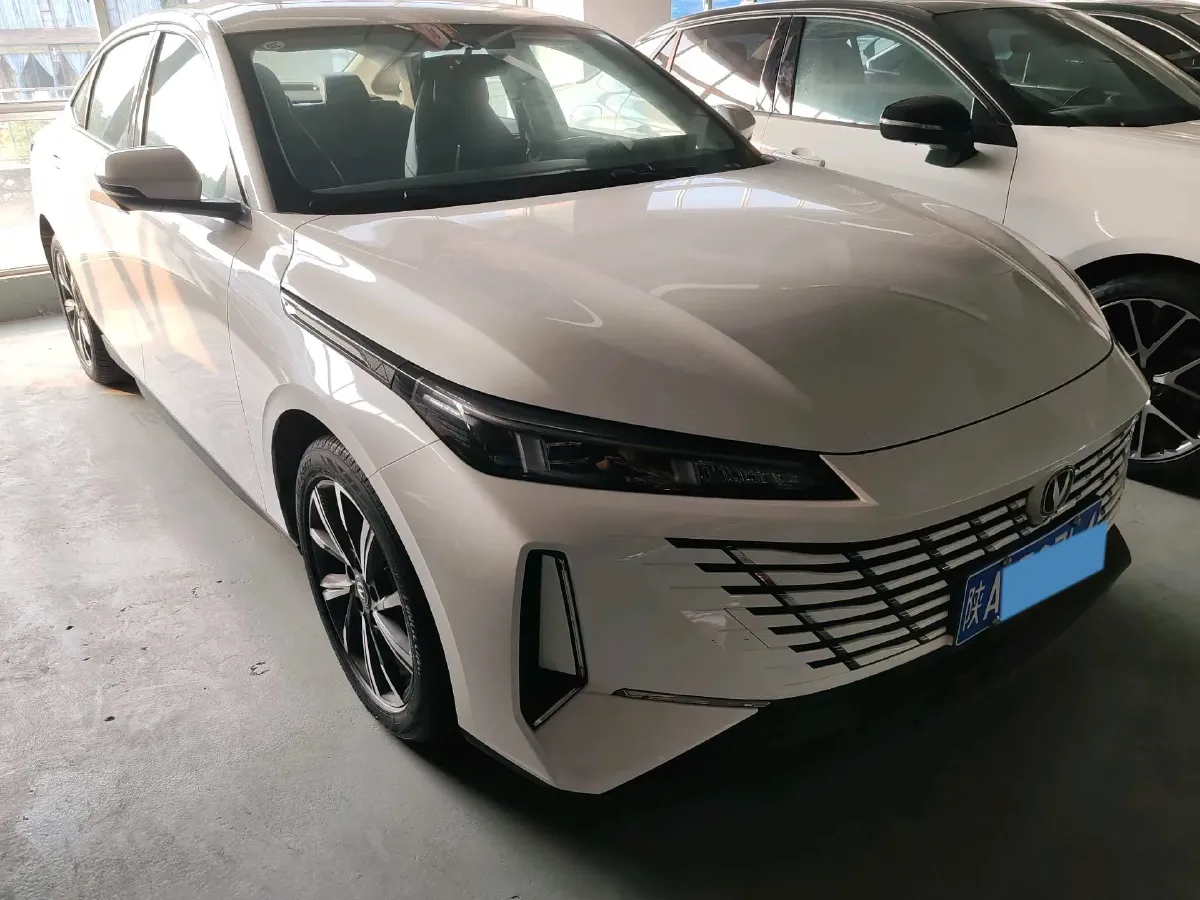 2024 ChangAn Eado 1.5T 170HP L4 7DCT,autocango,china used car exporter,china ev exporter,chinese used car exporter,chinese used ev exporter